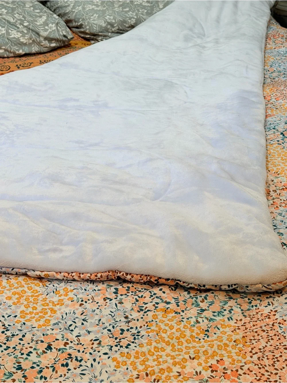 The Big One reversible floral comforter
